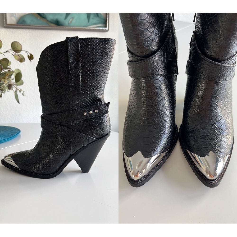 Shoe Dazzle cowboy booties, Black snake skin, size 6